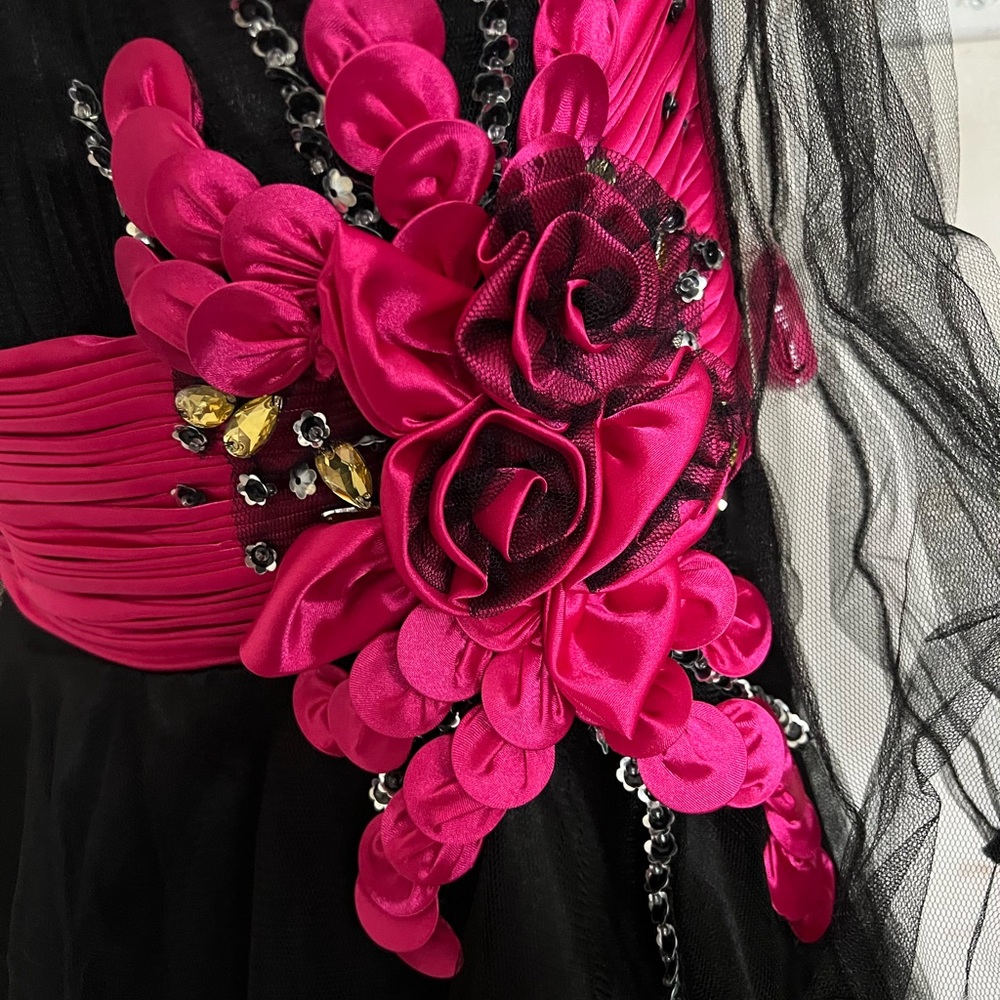 Party Dress/ Prom/ Dama Attire size 4/ Equivalent too xsmall!